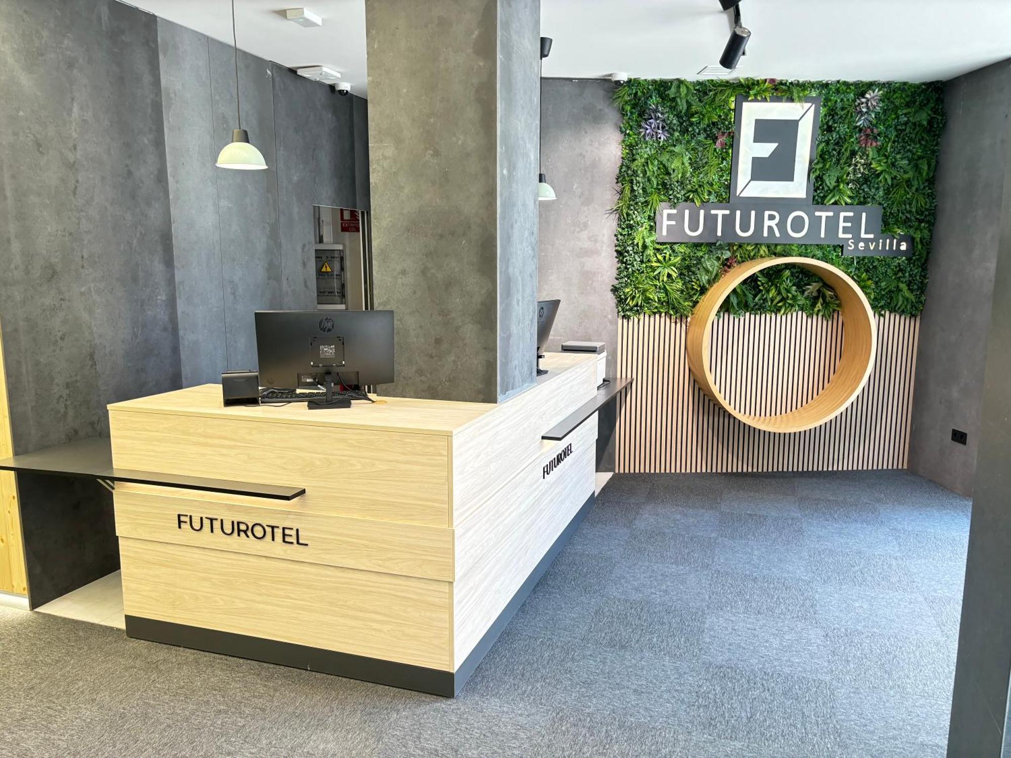 Futurotel Sevilla Bagian luar foto